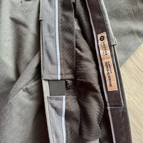 Haggar•2 pairs Men's Black Gray Formal Dress Chinos No-Iron Men’s Pants Sz 40x29 - Picture 9 of 10